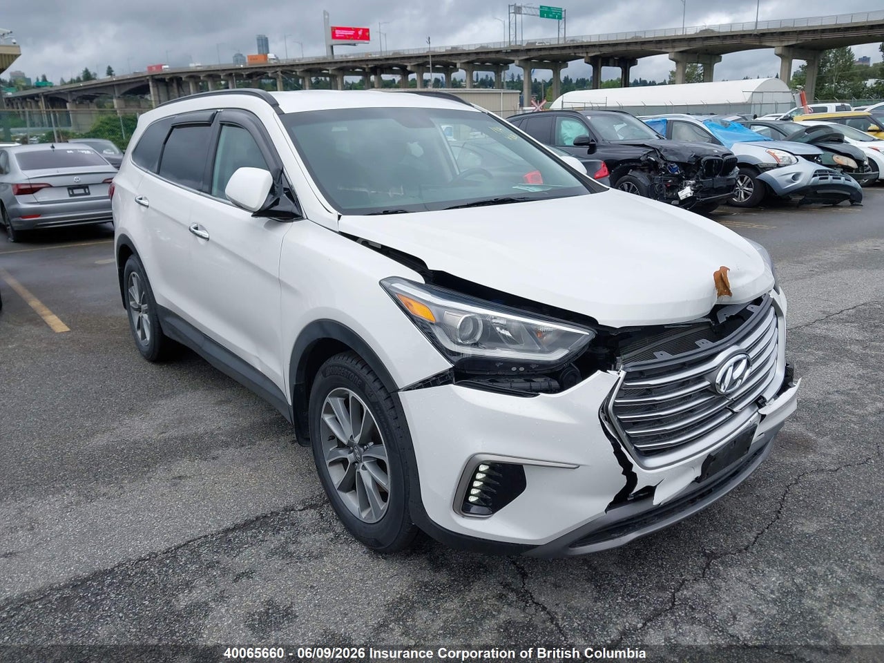KM8SNDHF6JU287733 · 2018 HYUNDAI SANTA FE SE/LIMITED