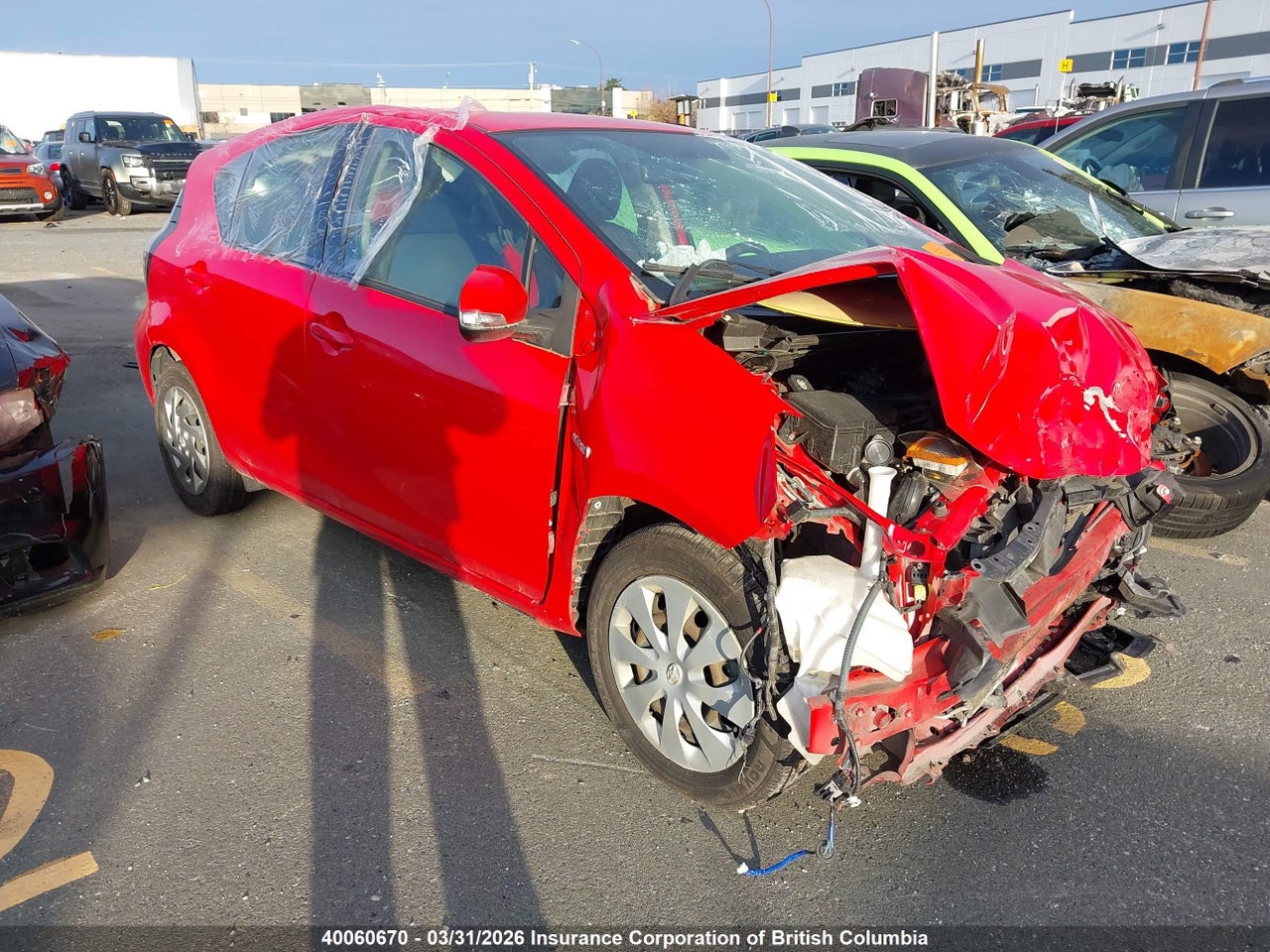 JTDKDTB31F1097945 · 2015 TOYOTA Prius c