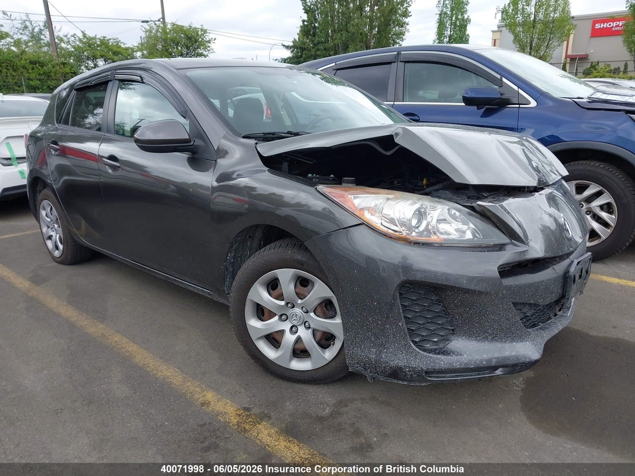 JM1BL1KF0D1823809 · 2013 MAZDA 3 I