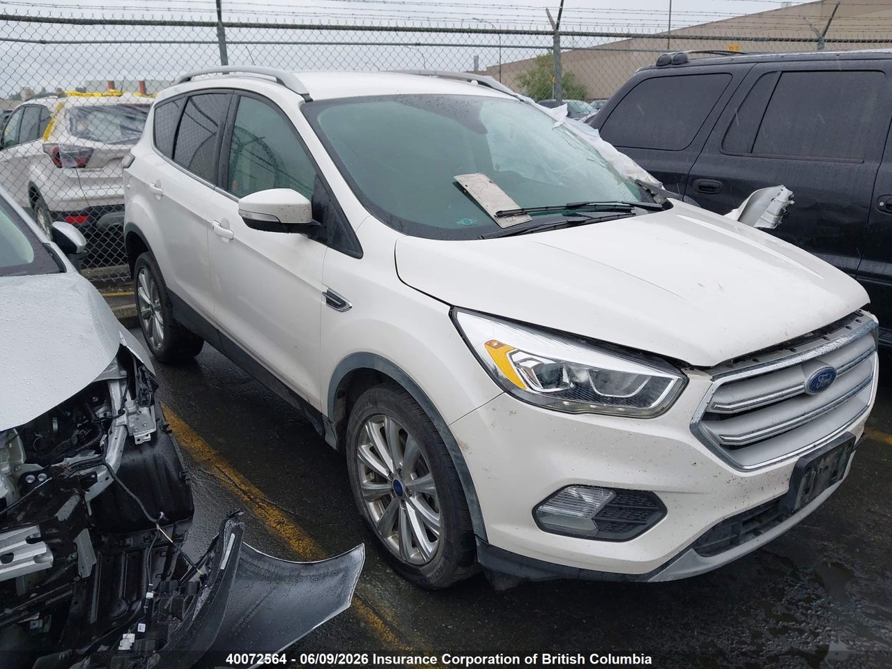 1FMCU9J98HUB24164 · 2017 FORD ESCAPE TITANIUM