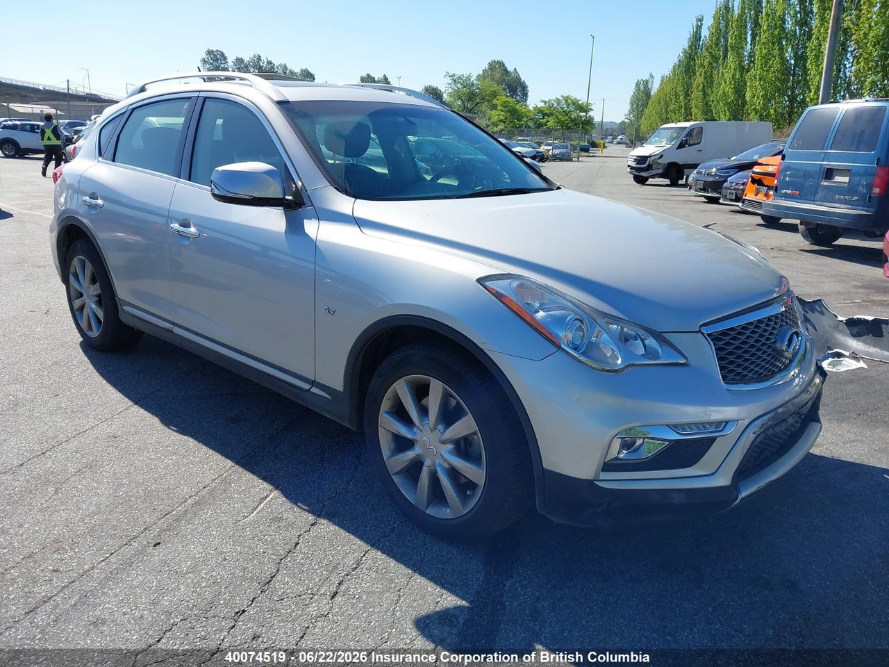 JN1BJ0RR5GM268247 · 2016 INFINITI QX50