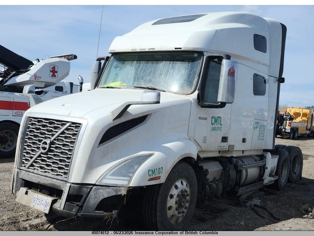 4V4NC9EH2LN241943 · 2020 VOLVO VN VNL