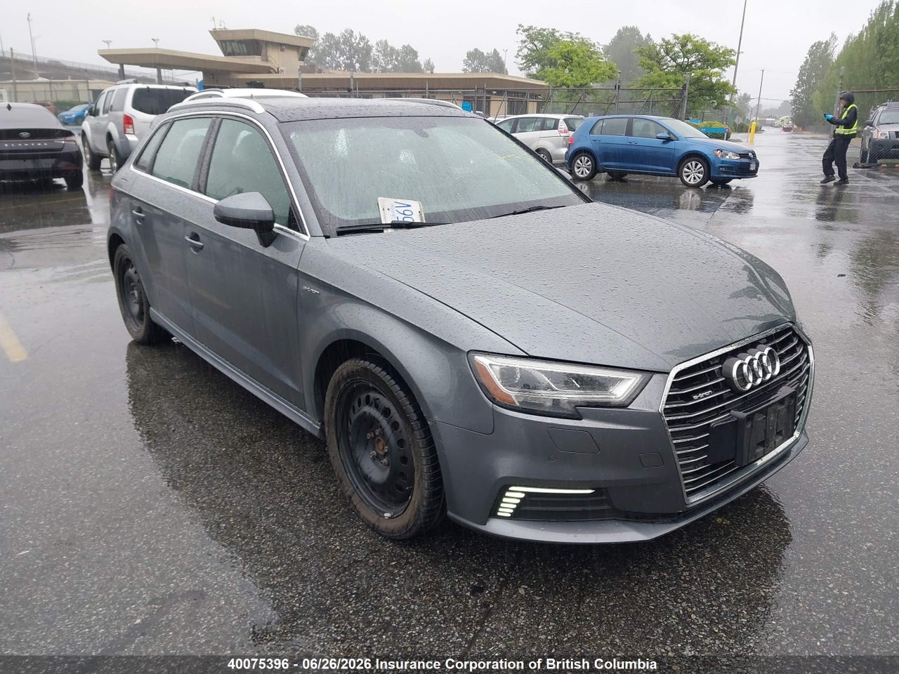 WAUSPBFF2JA085119 · 2018 AUDI A3