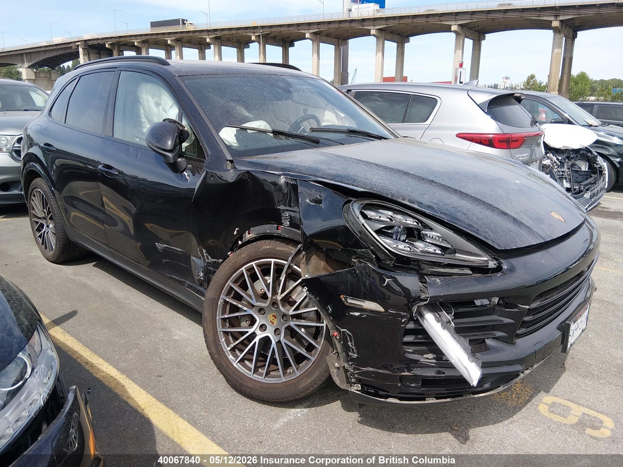 WP1AB2AY2LDA27811 · 2020 PORSCHE CAYENNE S