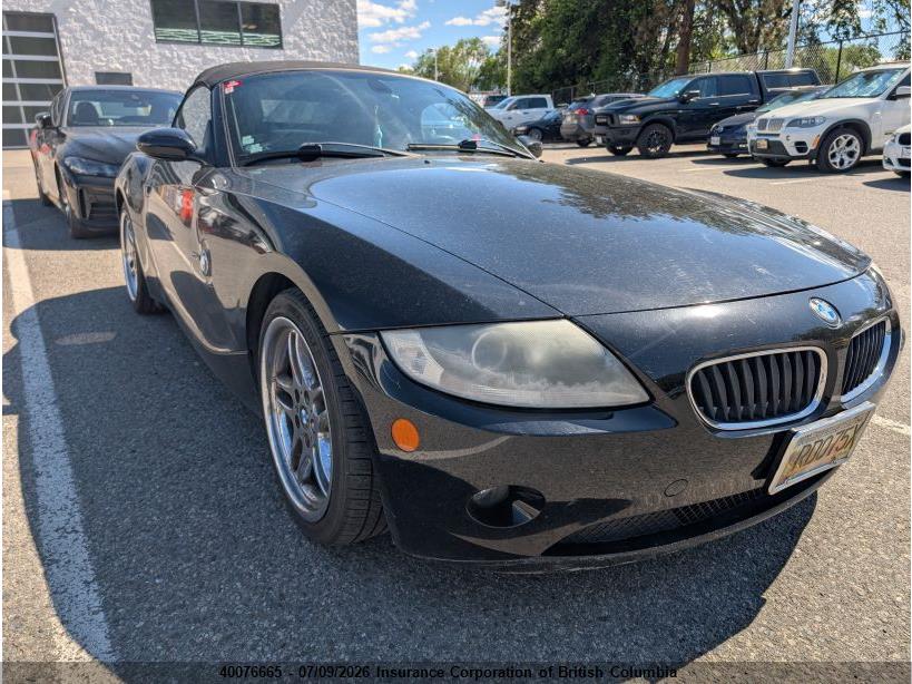 4USBT33565LS57673 · 2005 BMW Z4