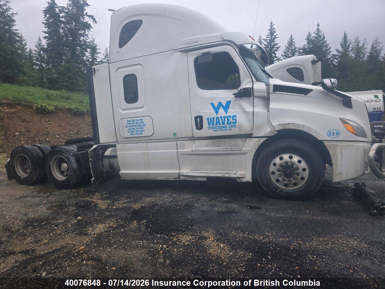 3AKJHHDR7JSJR2356 · 2018 FREIGHTLINER NEW CASCADIA 126 · 1/12