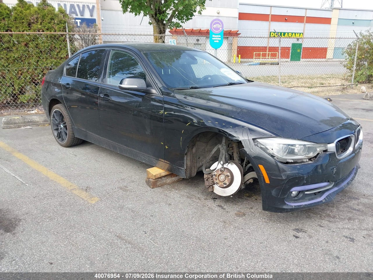 WBA8D9C56JA012651 · 2018 BMW 330I