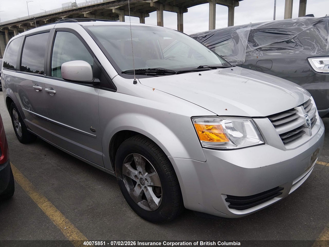 2D8HN44E69R696692 · 2009 DODGE GRAND CARAVAN SE