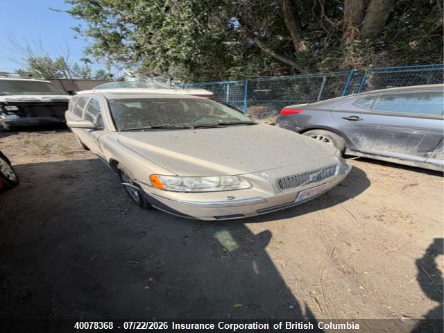 YV1SW612X52493833 · 2005 VOLVO V70