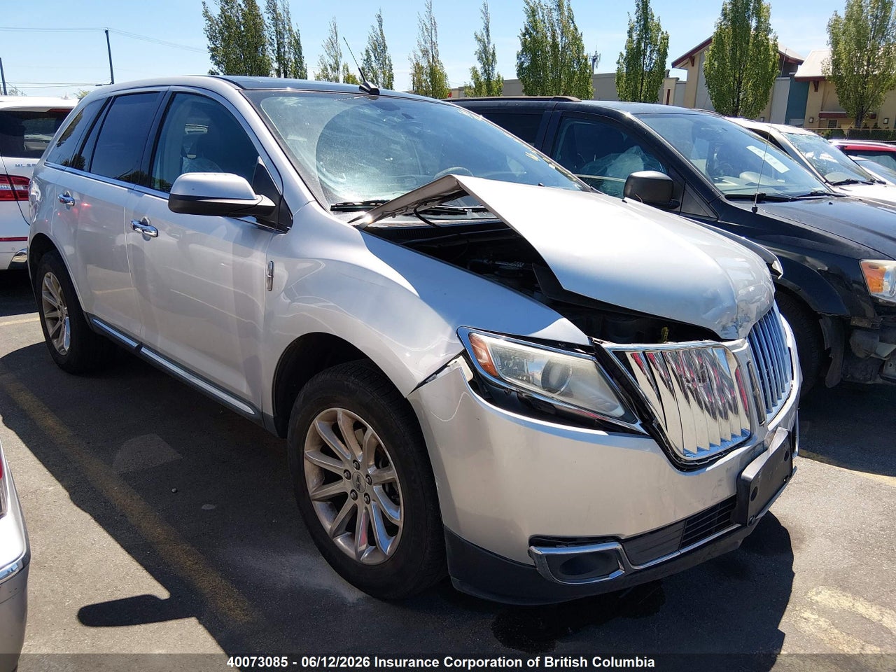 2LMDJ8JK0BBJ27121 · 2011 LINCOLN MKX