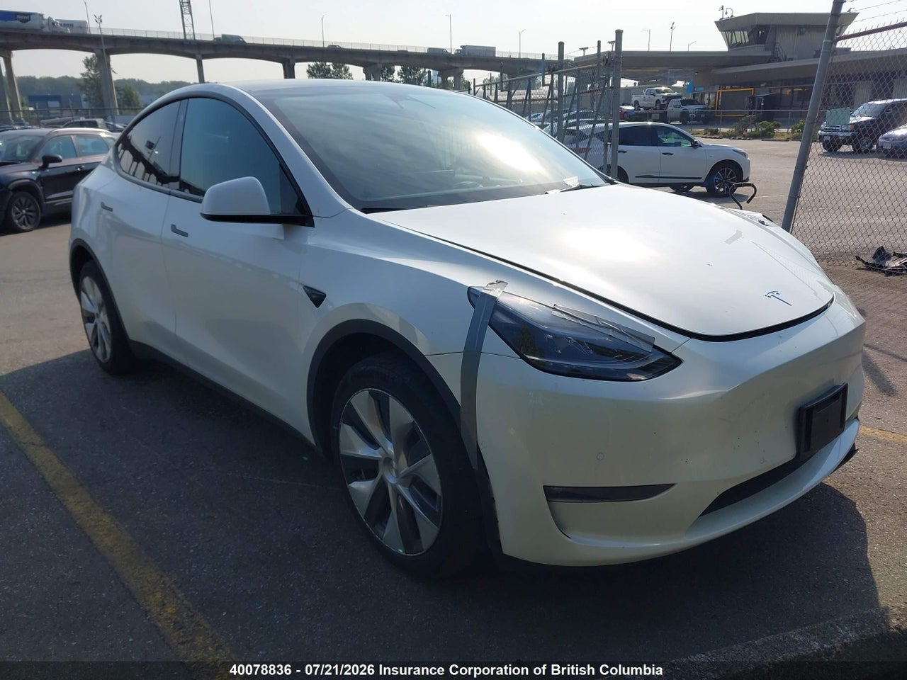 7SAYGDEE8NF541013 · 2022 TESLA MODEL Y · 1/12