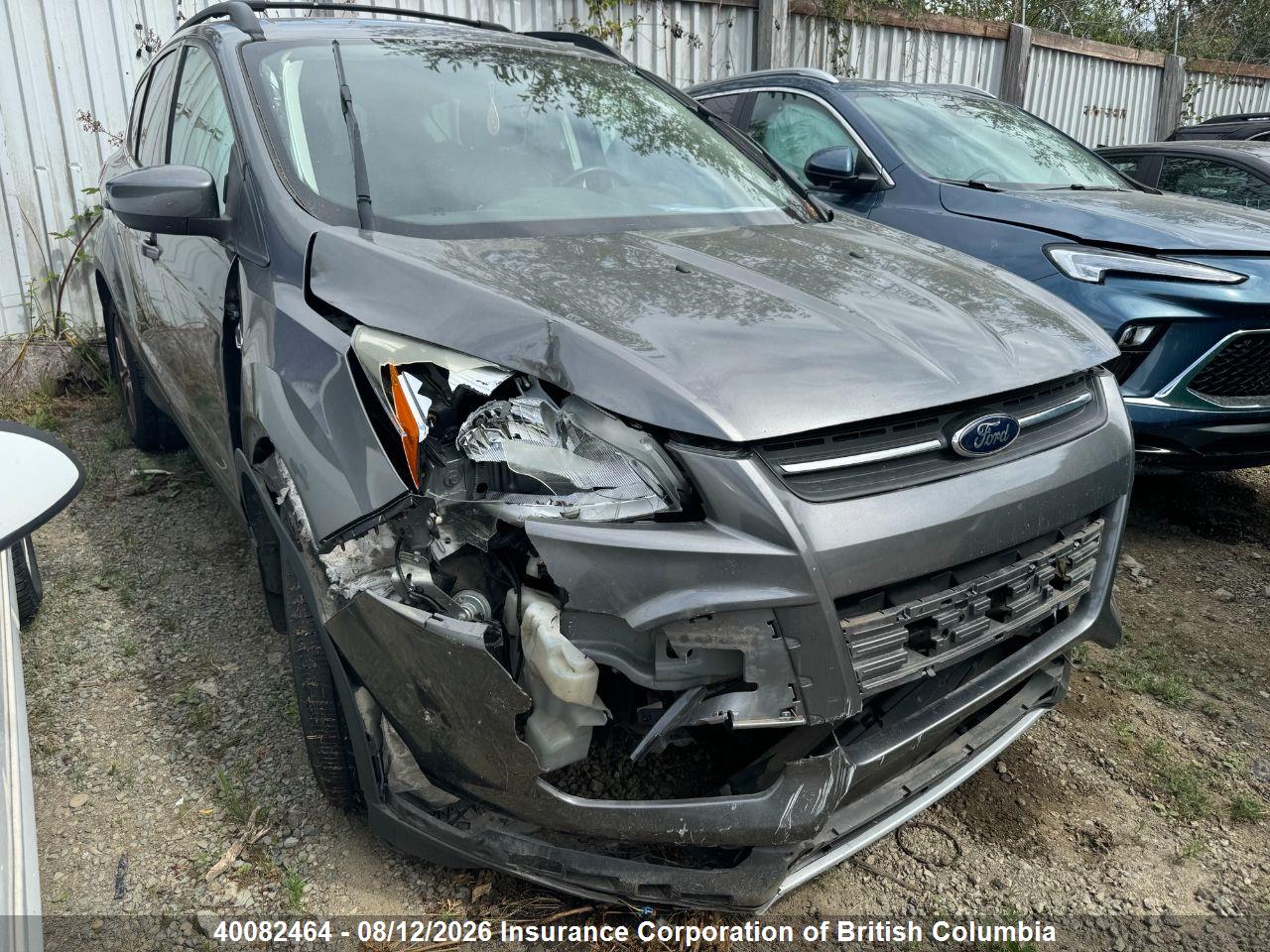 1FMCU9GX8EUD34572 · 2014 FORD ESCAPE SE