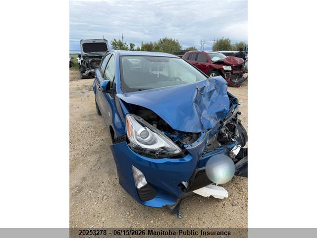 JTDKDTB34G1120622 · 2016 TOYOTA Prius c
