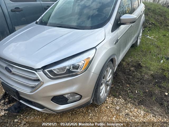 1FMCU9HD0KUB73019 · 2019 FORD ESCAPE SEL