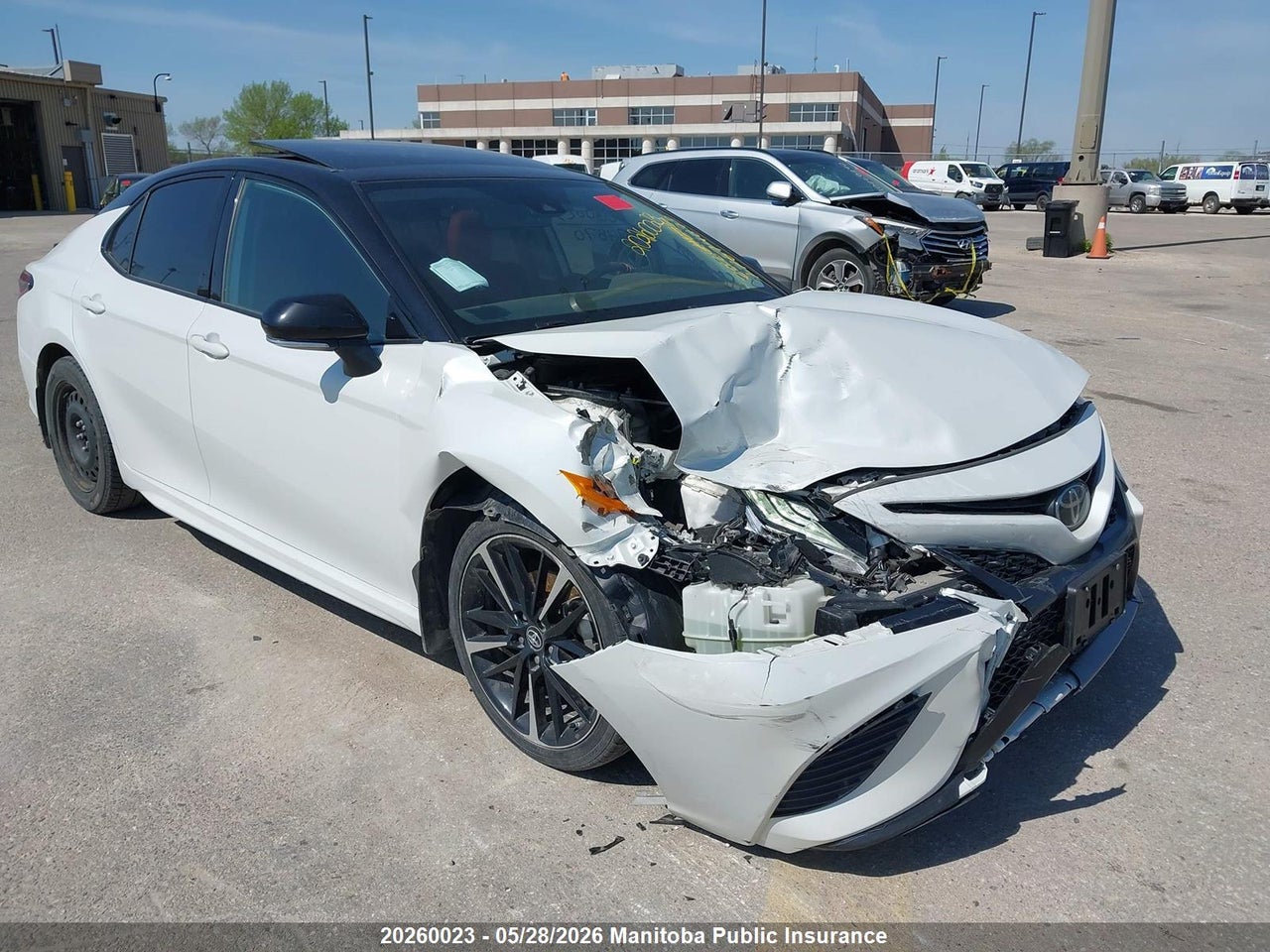 4T1B61HK5KU248674 · 2019 TOYOTA CAMRY XSE