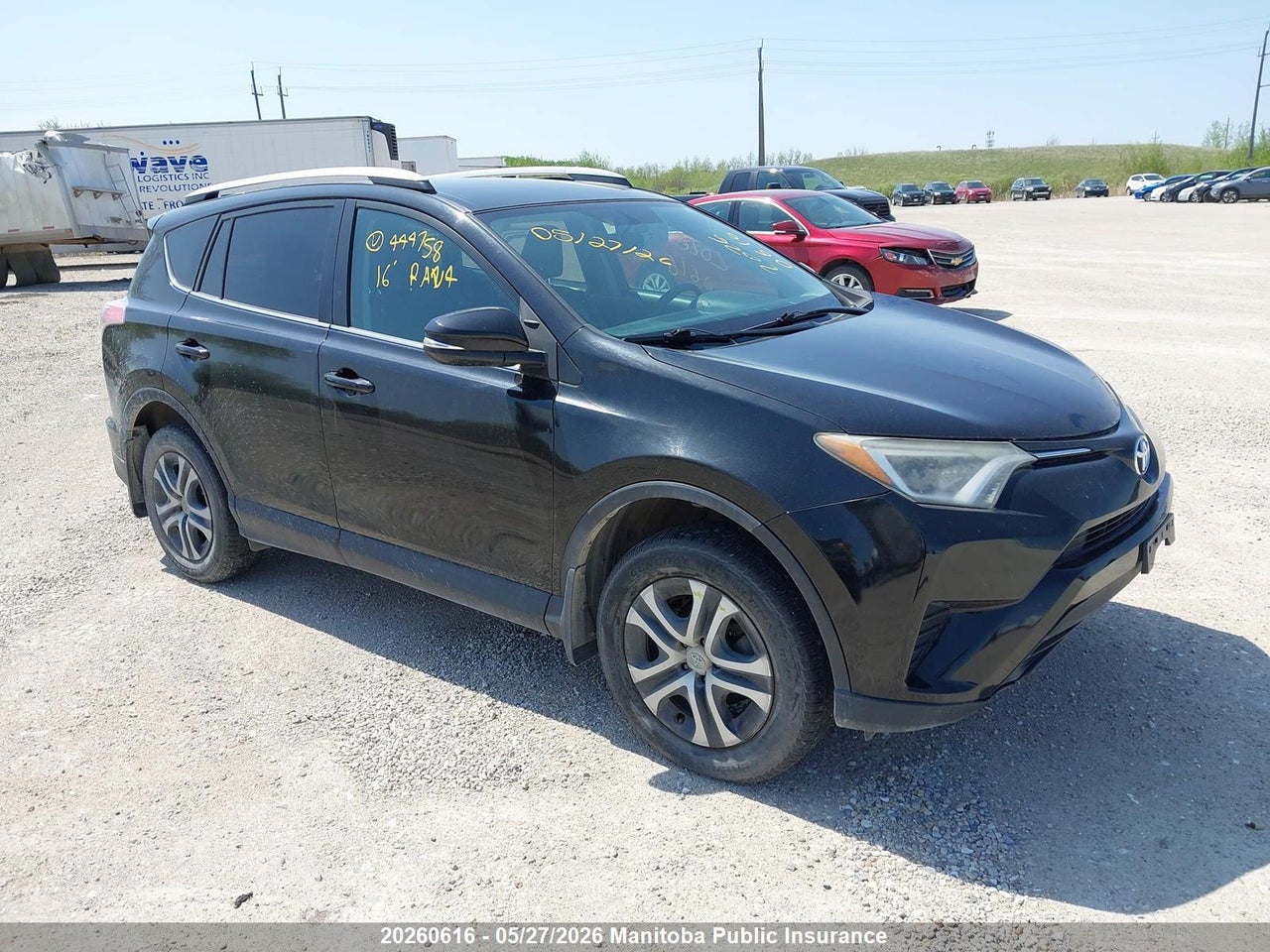2T3BFREV0GW444758 · 2016 TOYOTA RAV4 LE