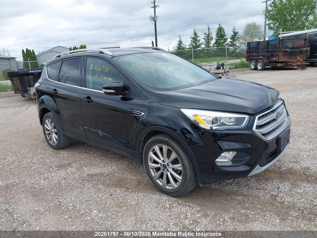 1FMCU9J97HUB32708 · 2017 FORD ESCAPE TITANIUM