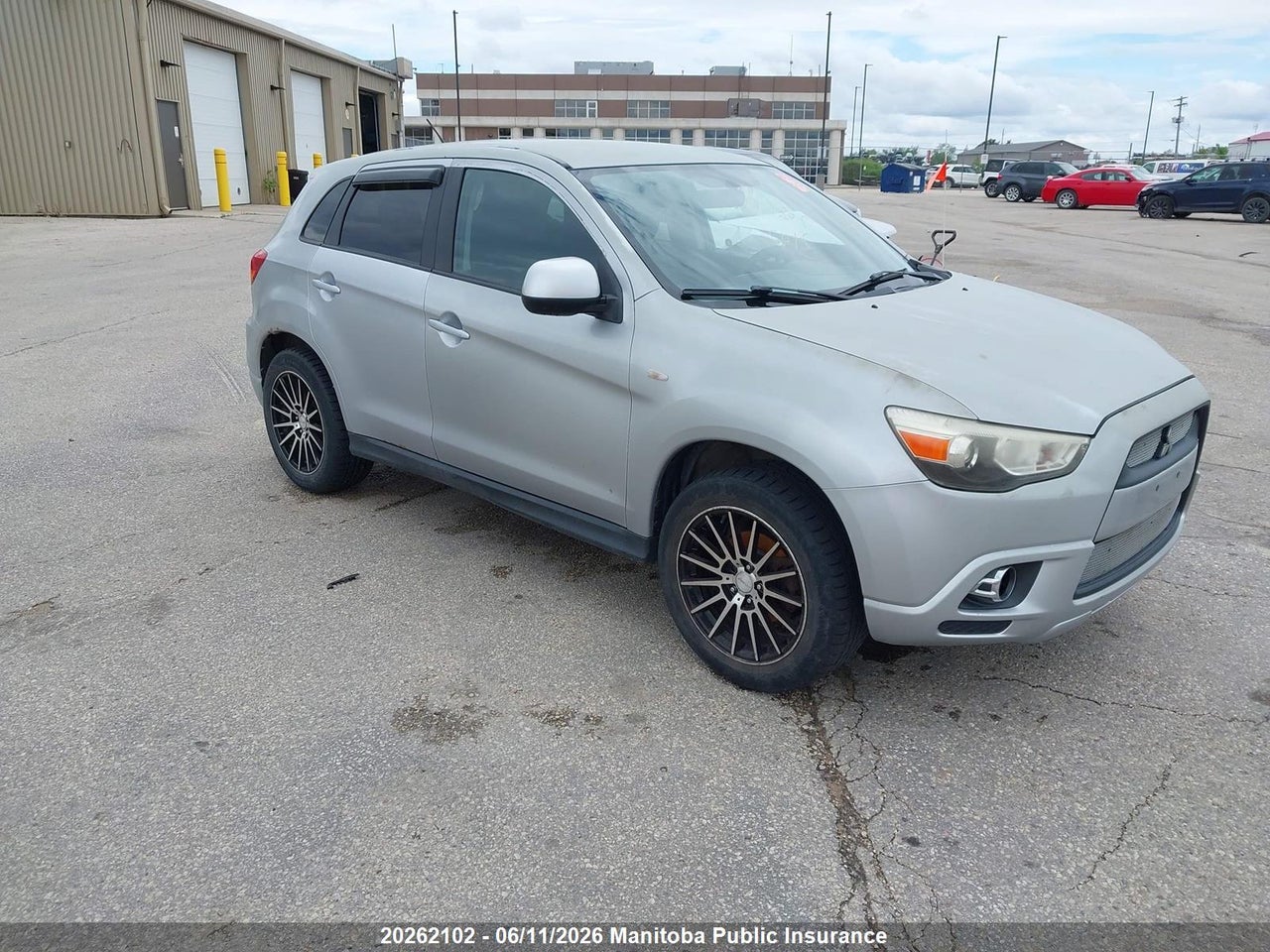 JA4AJ3AU2BZ604663 · 2011 MITSUBISHI RVR SE