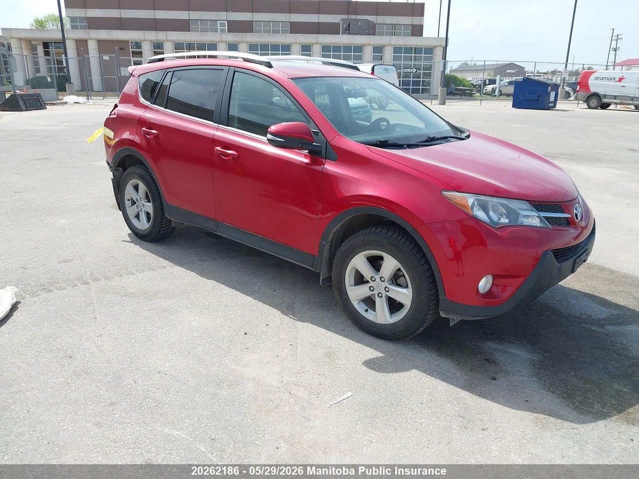 2T3RFREV2DW018712 · 2013 TOYOTA RAV4 XLE