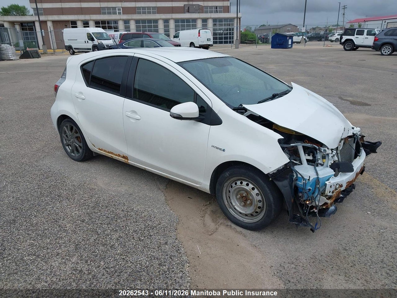 JTDKDTB39D1044052 · 2013 TOYOTA Prius c