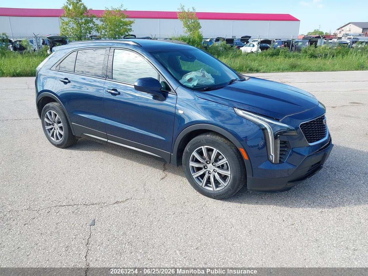 1GYFZFR4XKF185323 · 2019 CADILLAC XT4