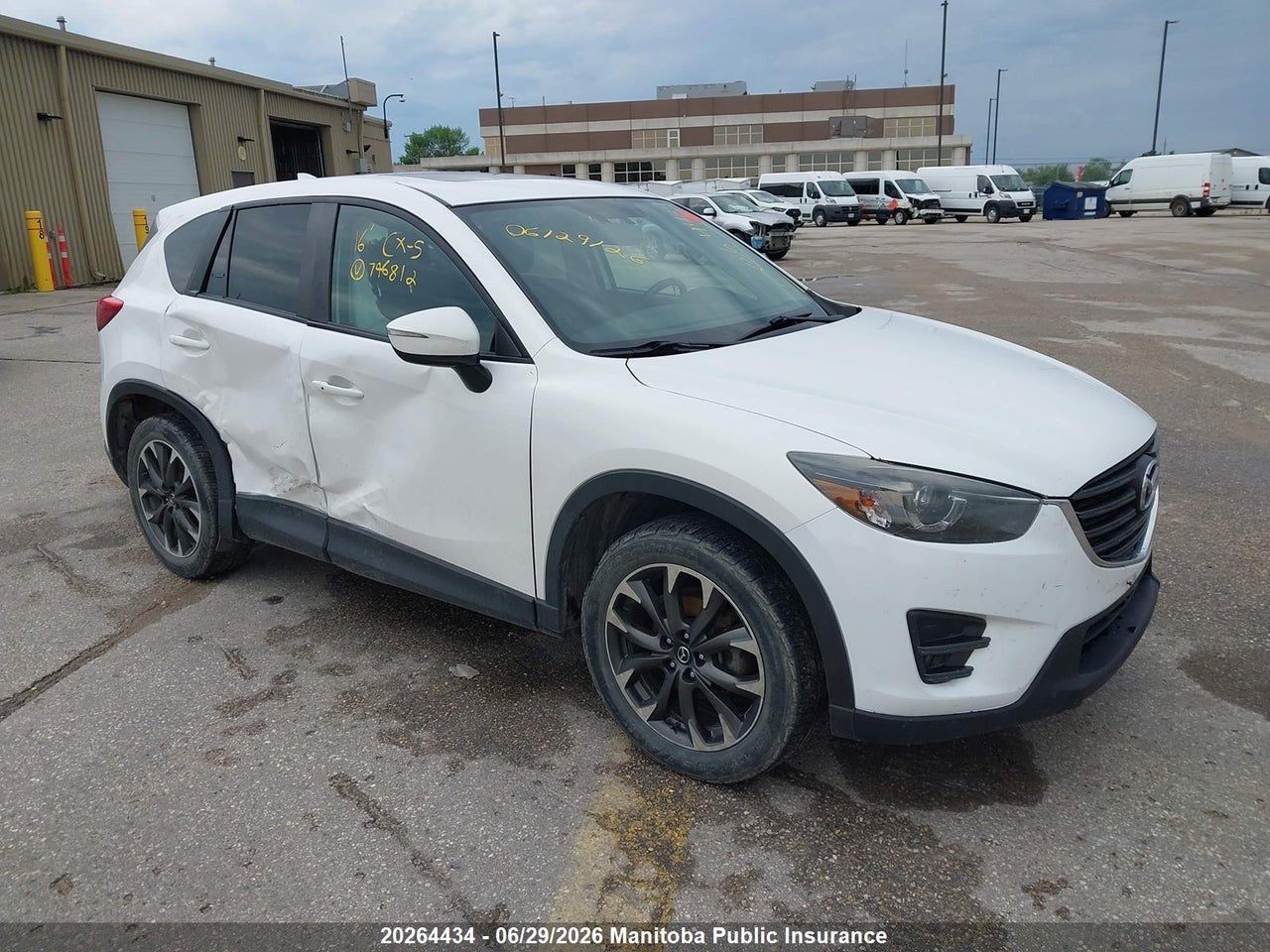 JM3KE4DY4G0746812 · 2016 MAZDA CX-5 GT