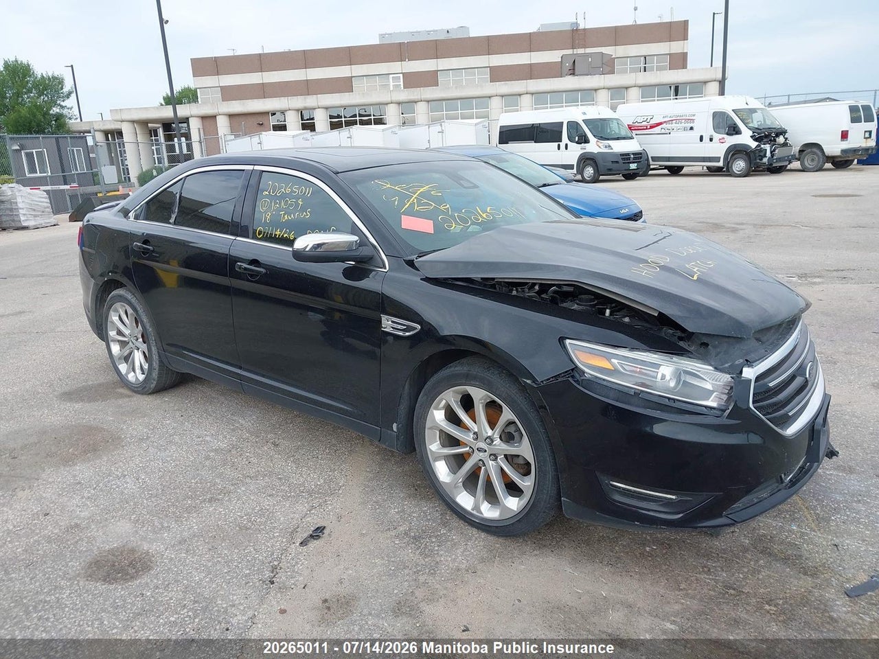 1FAHP2J85JG121054 · 2018 FORD TAURUS LIMITED