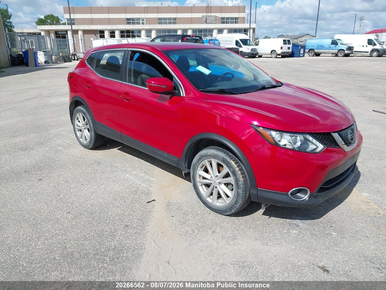 JN1BJ1CR7JW283987 · 2018 NISSAN QASHQAI SV