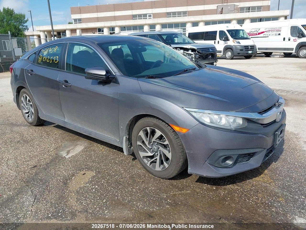 2HGFC2F82HH012573 · 2017 HONDA CIVIC EX