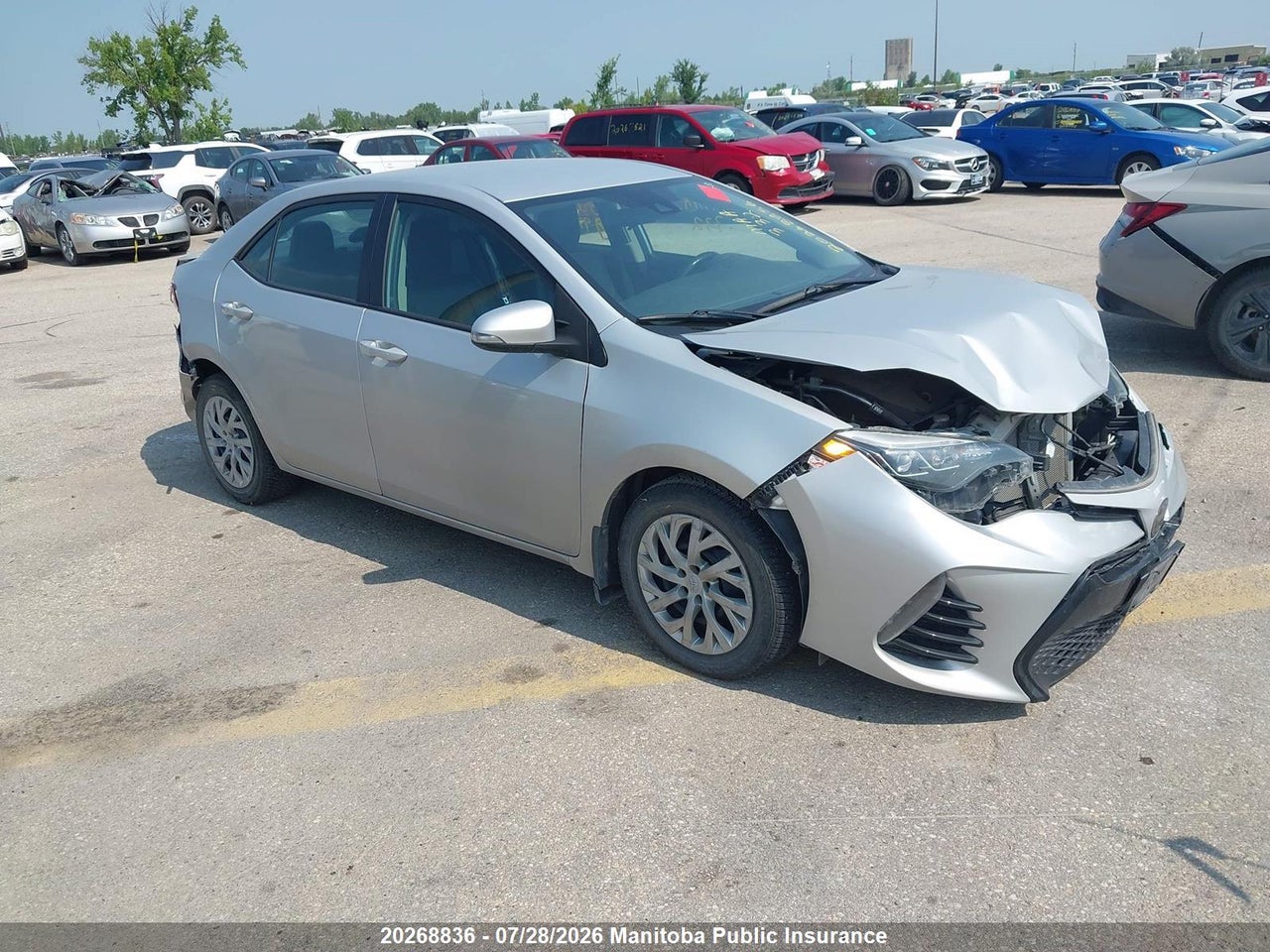 2T1BURHE5JC972198 · 2018 TOYOTA COROLLA SE