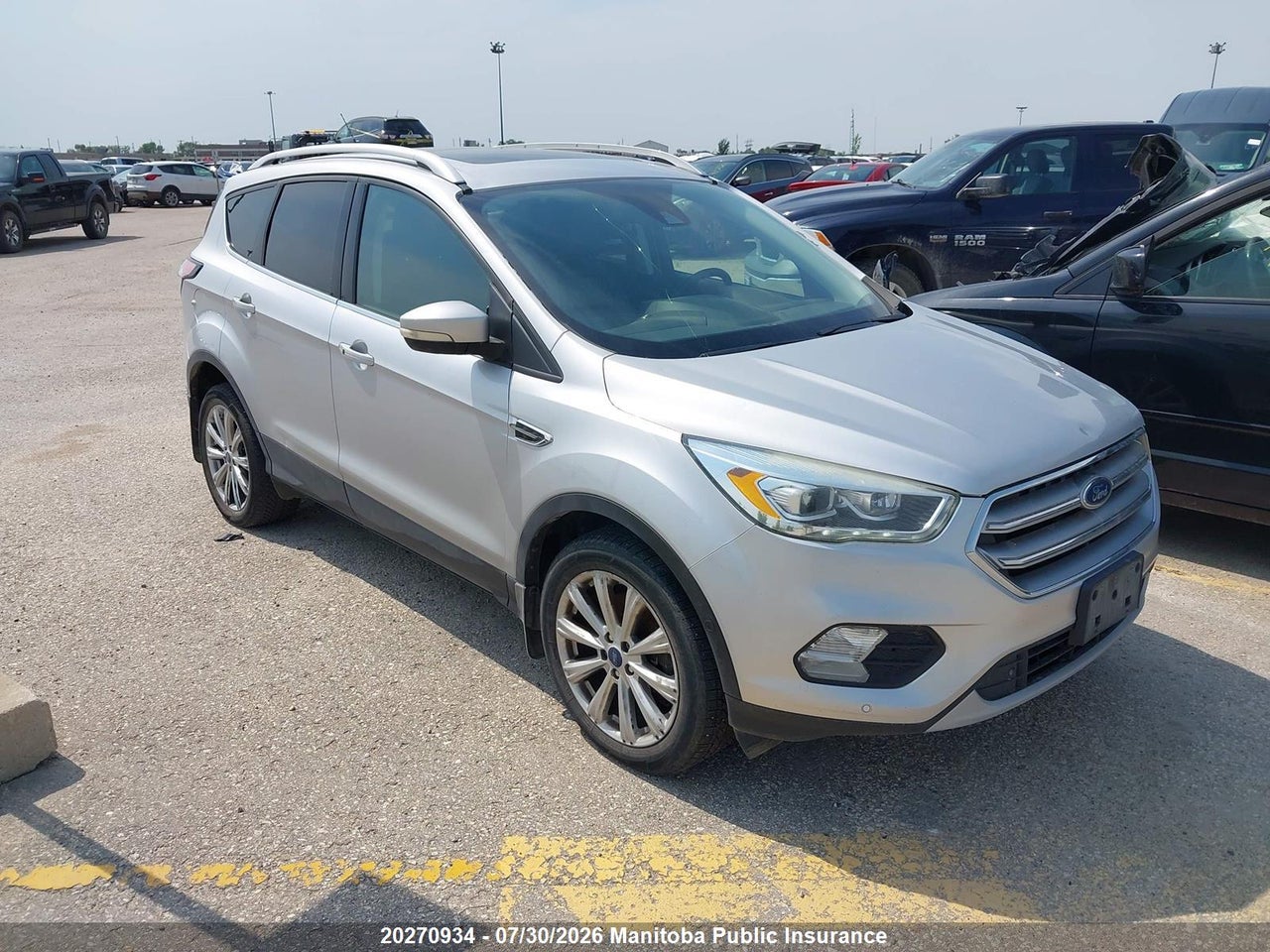 1FMCU9J91HUD97835 · 2017 FORD ESCAPE TITANIUM