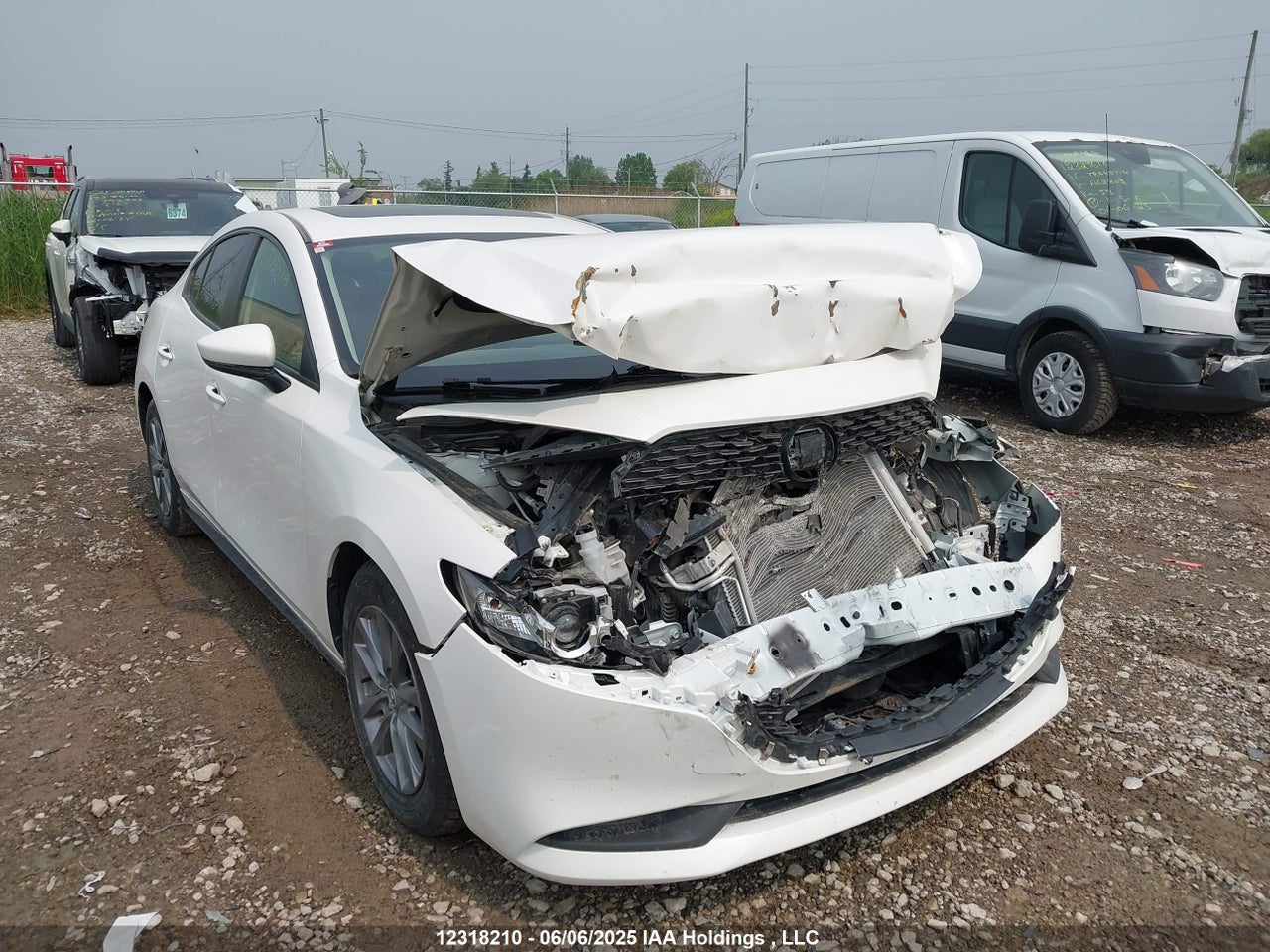 JM1BPACL1M1332500 · 2021 MAZDA 3 PREFERRED
