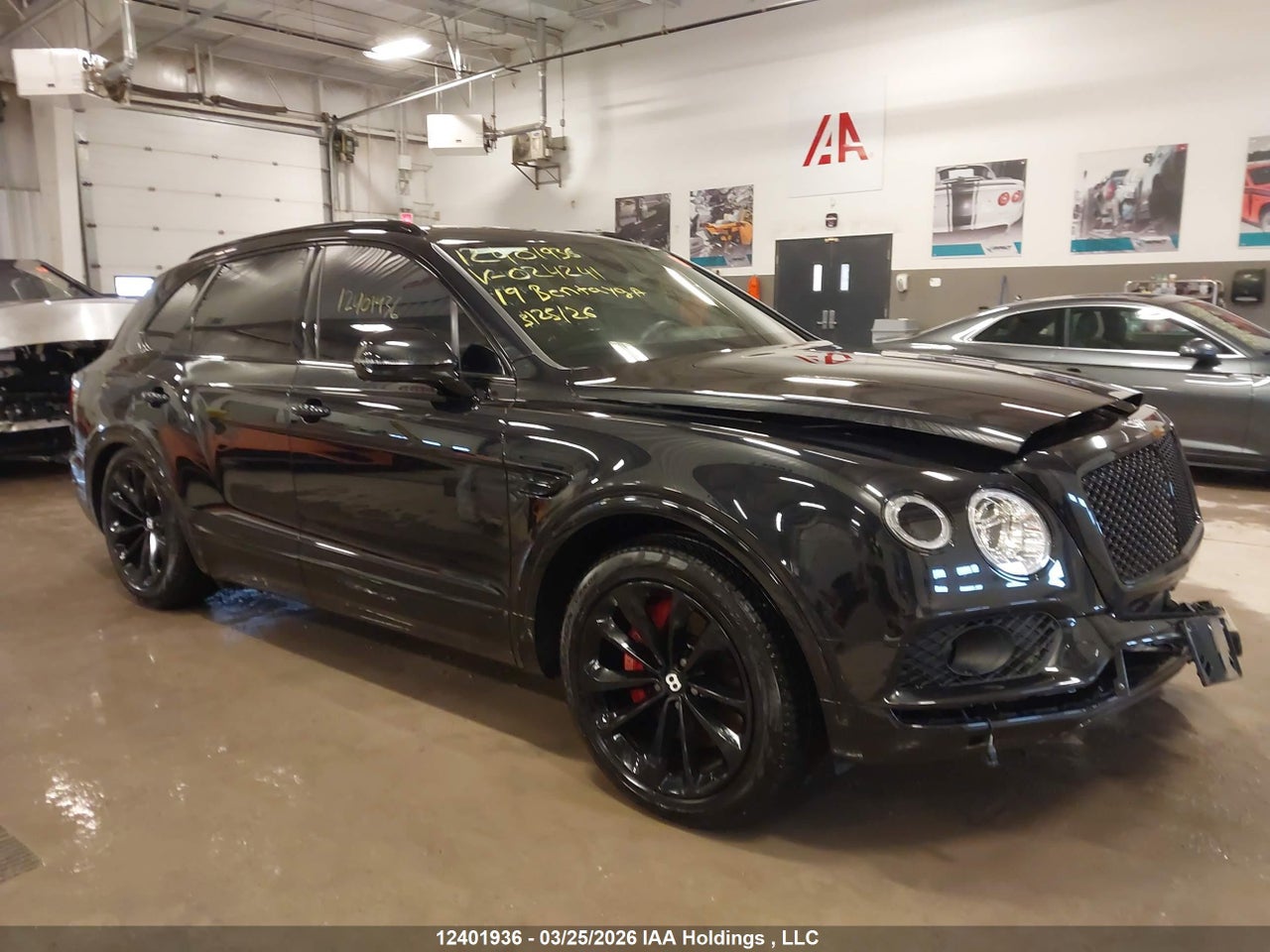 SJAAM2ZV0KC024241 · 2019 BENTLEY BENTAYGA V8