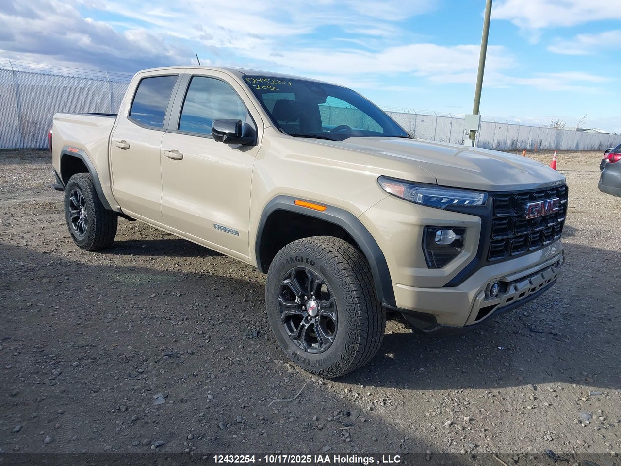 1GTP6BEK2R1151058 · 2024 GMC CANYON ELEVATION