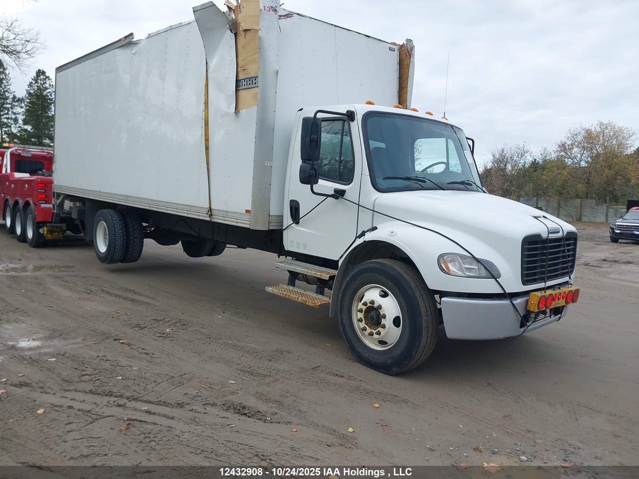 3ALACXFD5NDNL5794 · 2022 FREIGHTLINER M2 106.