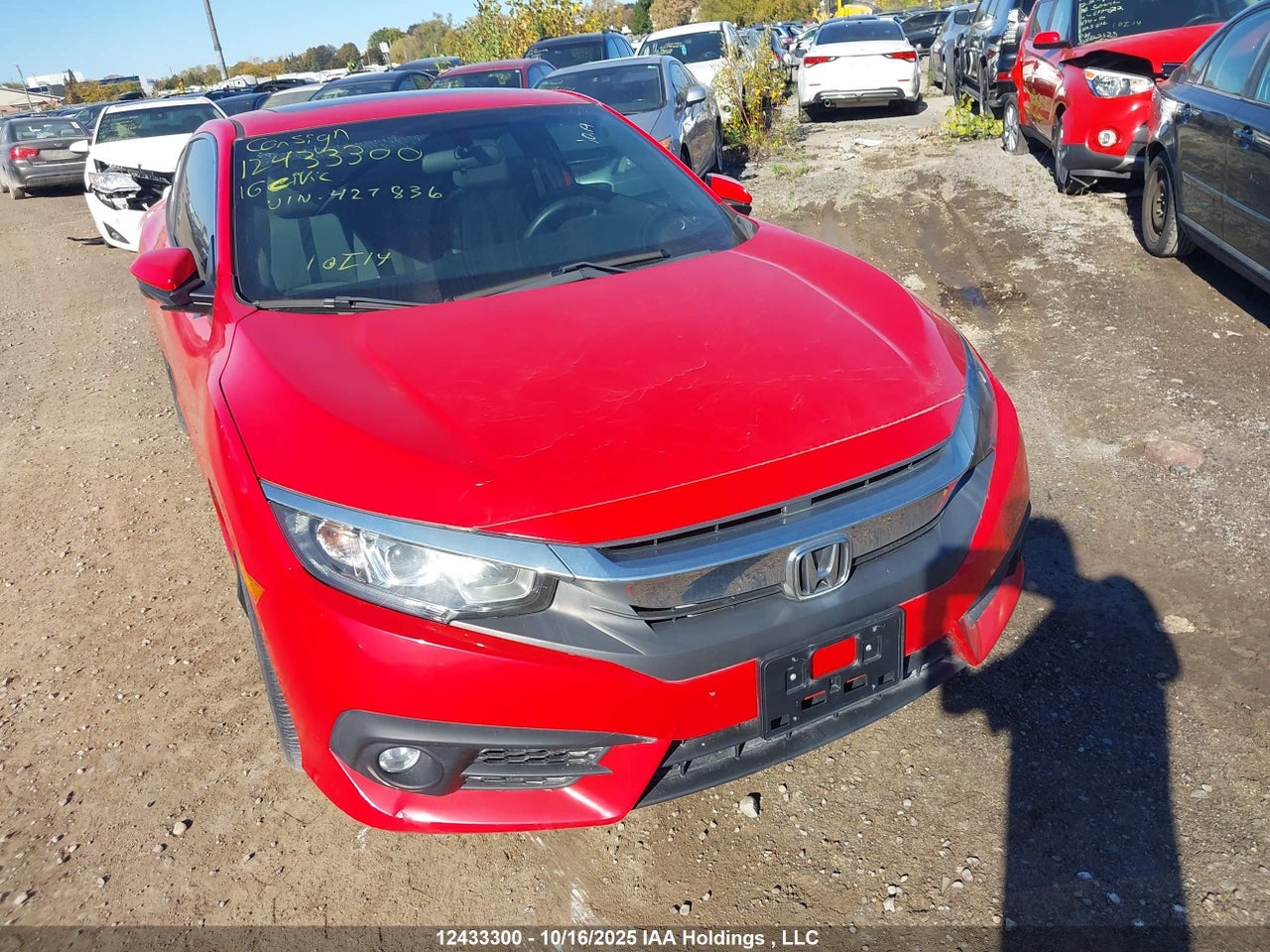 2HGFC3B33GH427836 · 2016 HONDA CIVIC EX