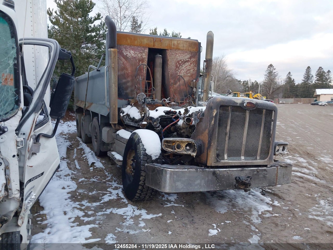 1NPCXPTX8KD228097 · 2019 PETERBILT 567