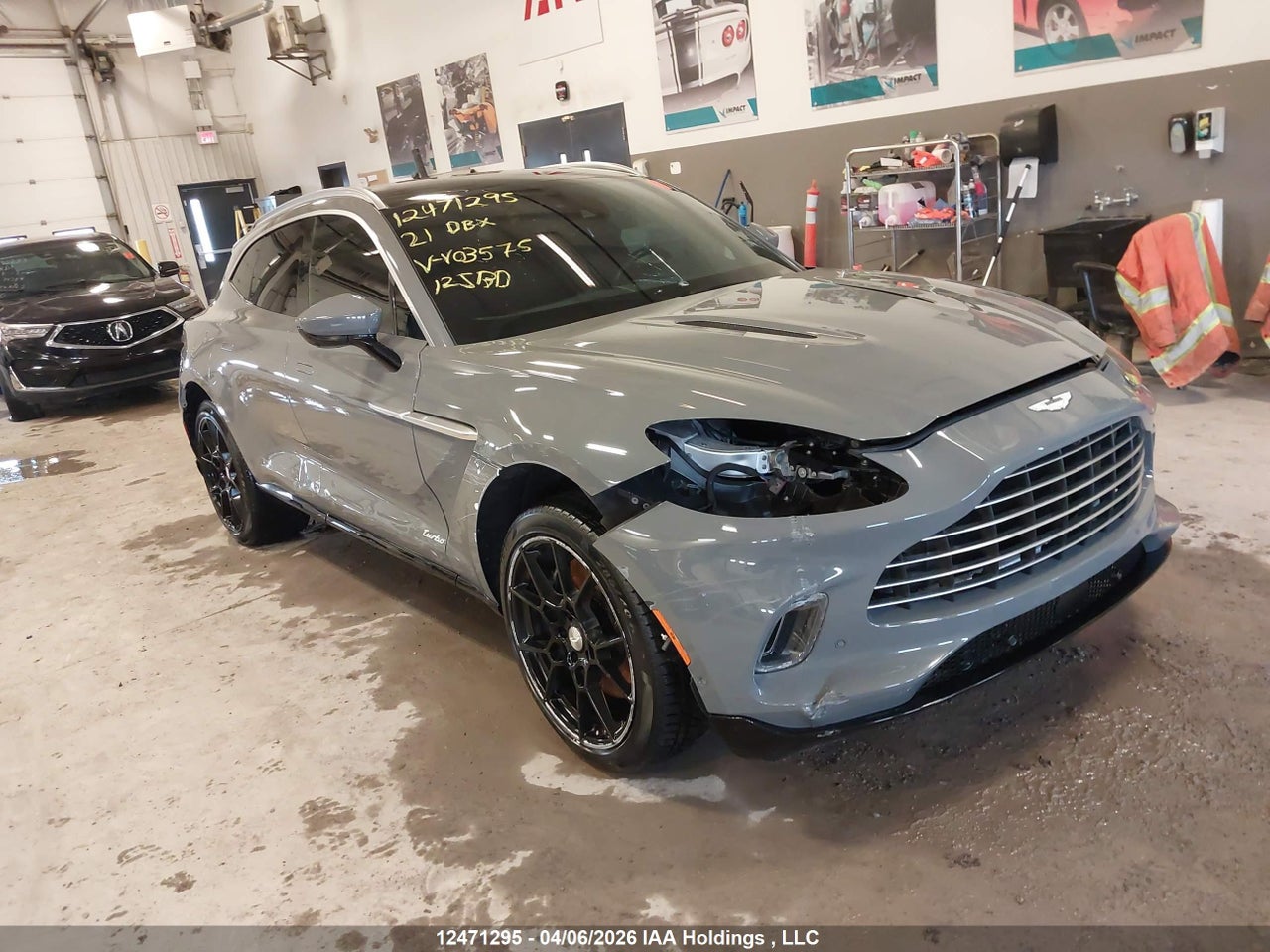 SCFVUJAWXMTV03575 · 2021 ASTON MARTIN DBX