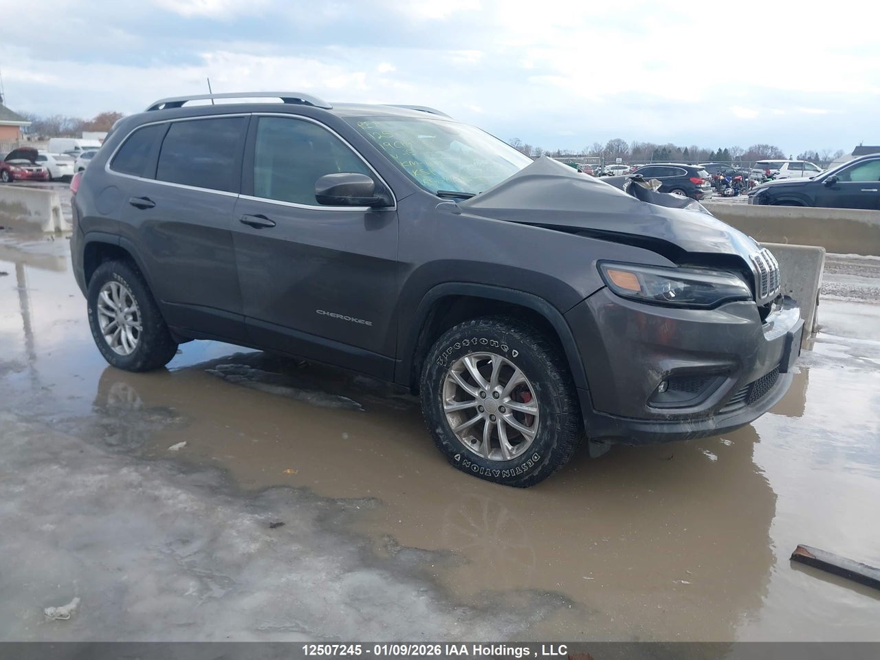1C4PJMCX2KD150649 · 2019 JEEP CHEROKEE LATITUDE