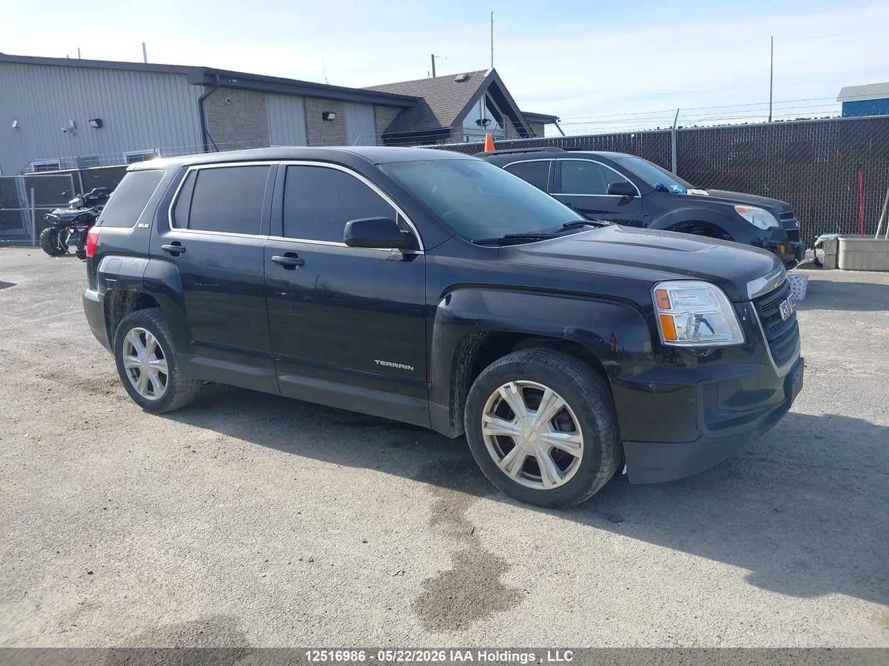 2GKFLSEK4H6250582 · 2017 GMC TERRAIN SLE