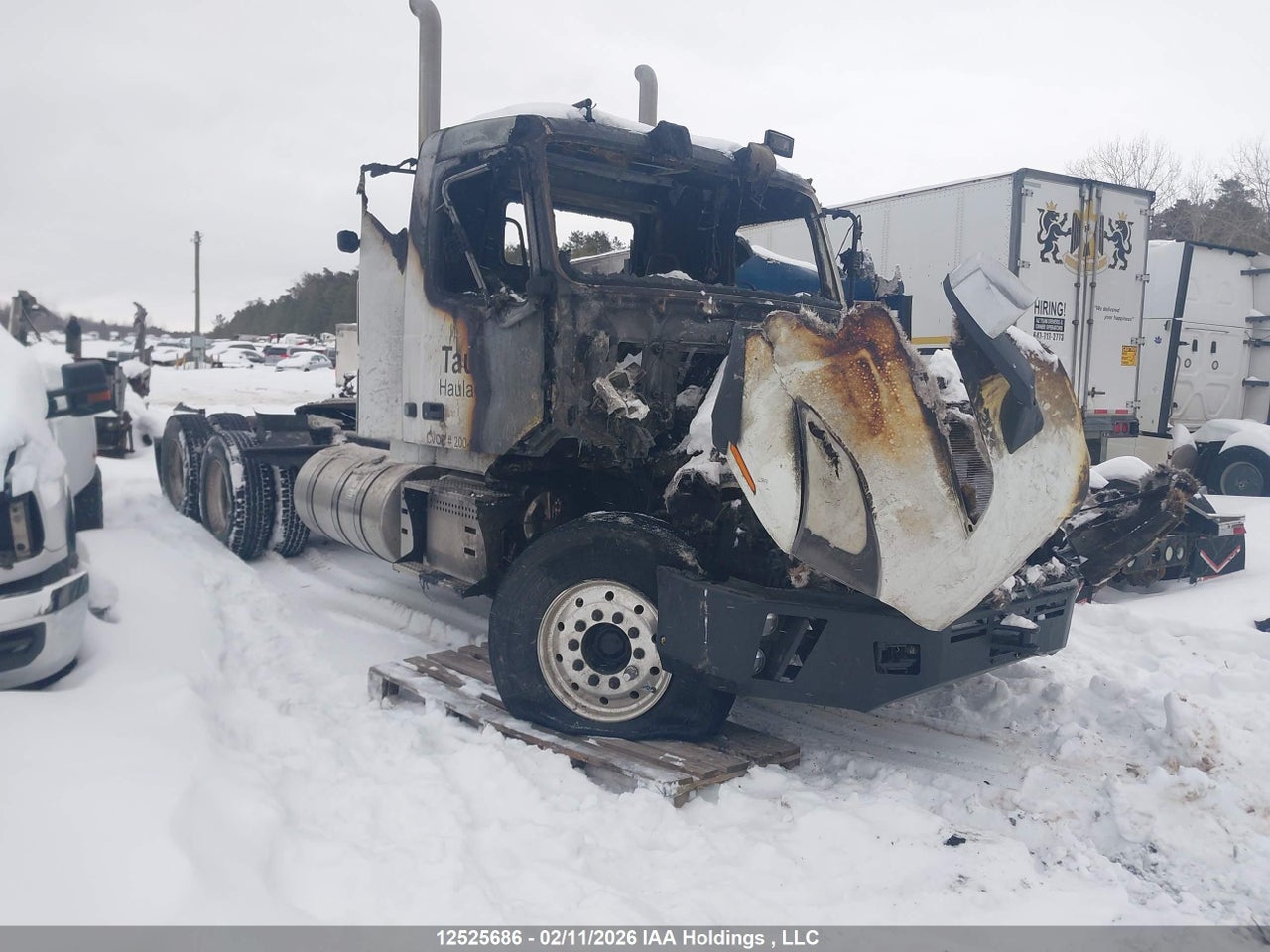 4V4NC9EJ8RN653649 · 2024 VOLVO VN VNL