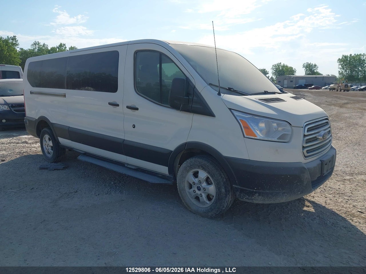 1FBZX2YG2JKB11045 · 2018 FORD TRANSIT T-350