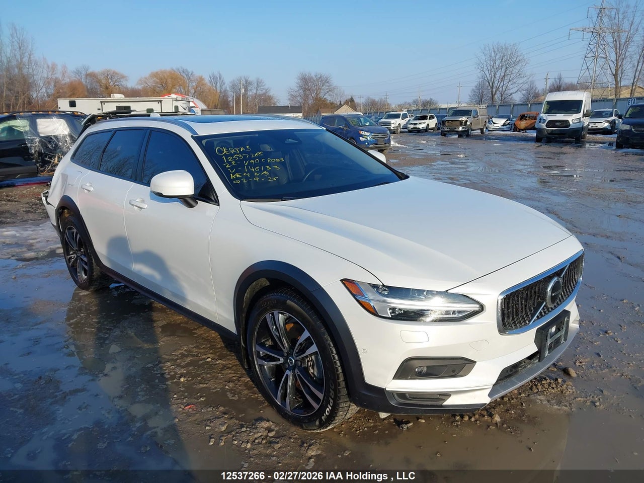 YV4062NL7N1****** · 2022 VOLVO V90 CROSS COUNTRY B6 · 1/12