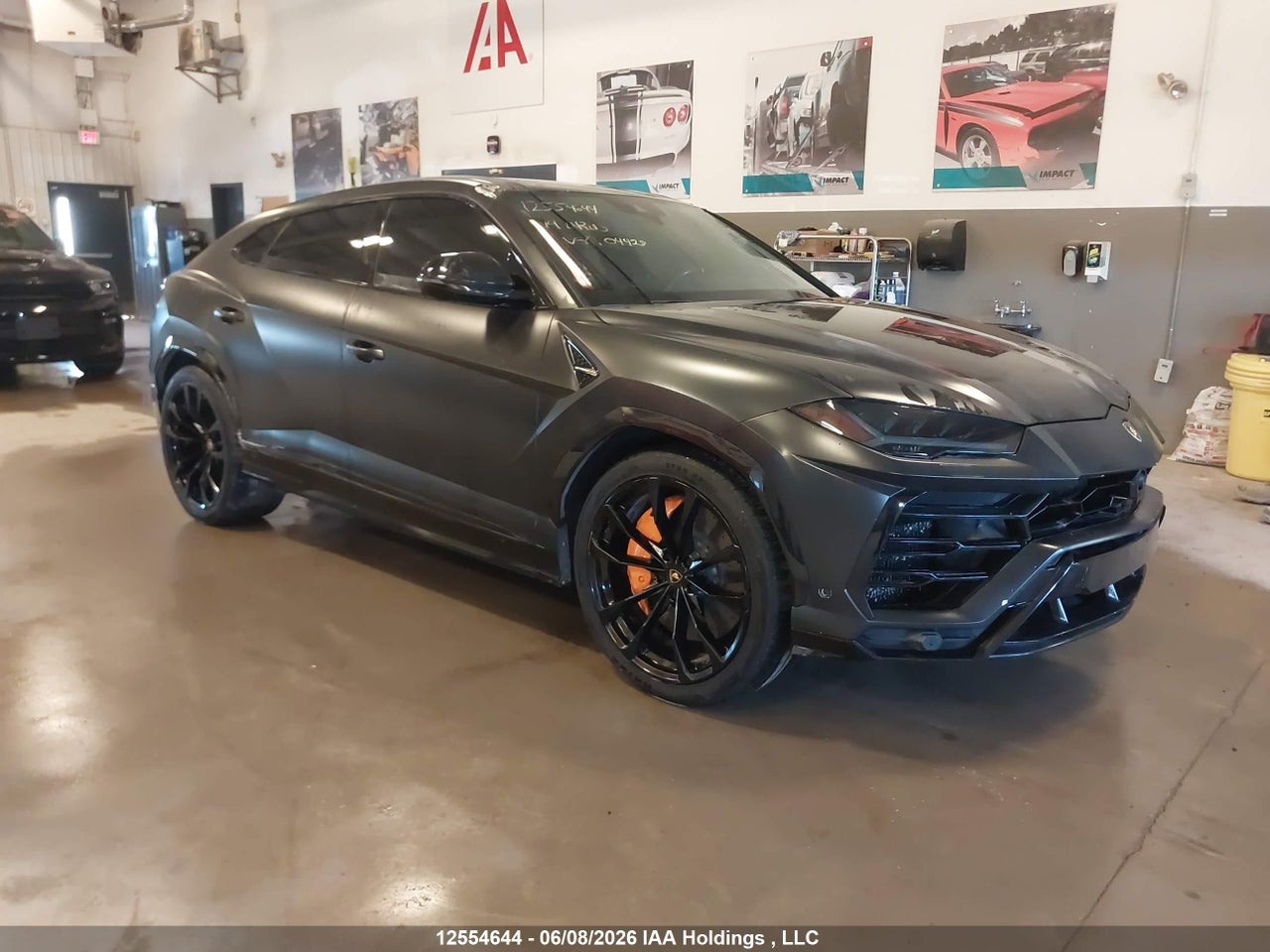 ZPBCA1ZL2KL****** · 2019 LAMBORGHINI URUS