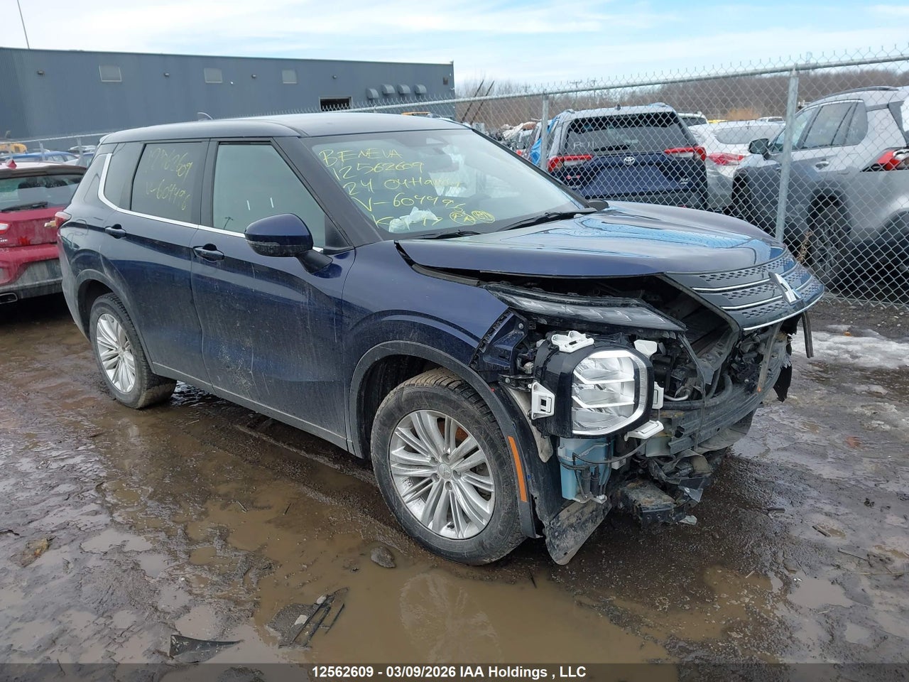 JA4J4UA86RZ604496 · 2024 MITSUBISHI OUTLANDER ES