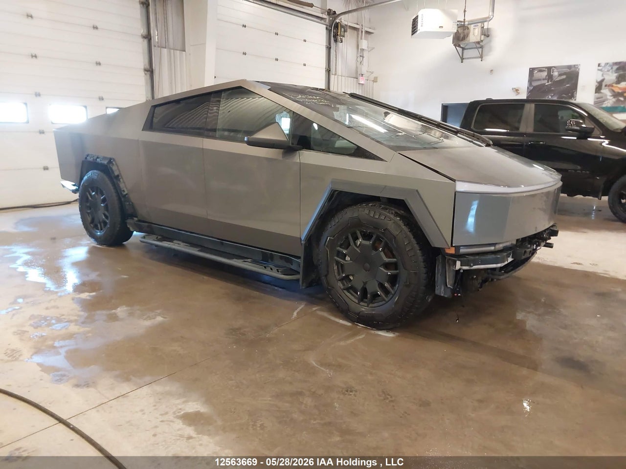 7G2CEHED4RA046092 · 2024 TESLA CYBERTRUCK AWD