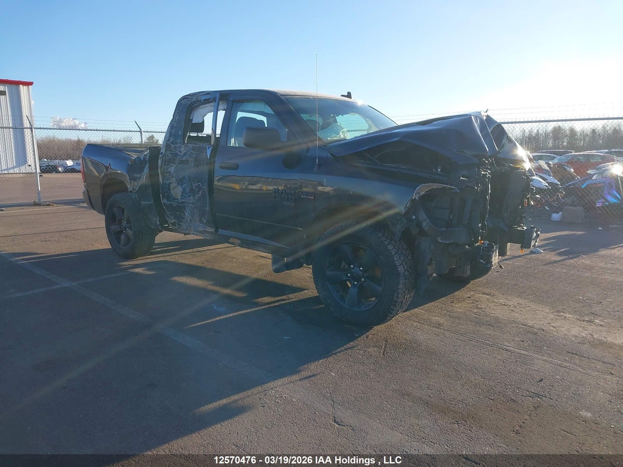 3C6RR7KT0KG643886 · 2019 RAM 1500 CLASSIC ST