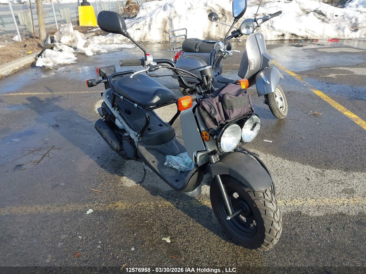 JH2AF5828NK800733 · 2022 HONDA NPS50