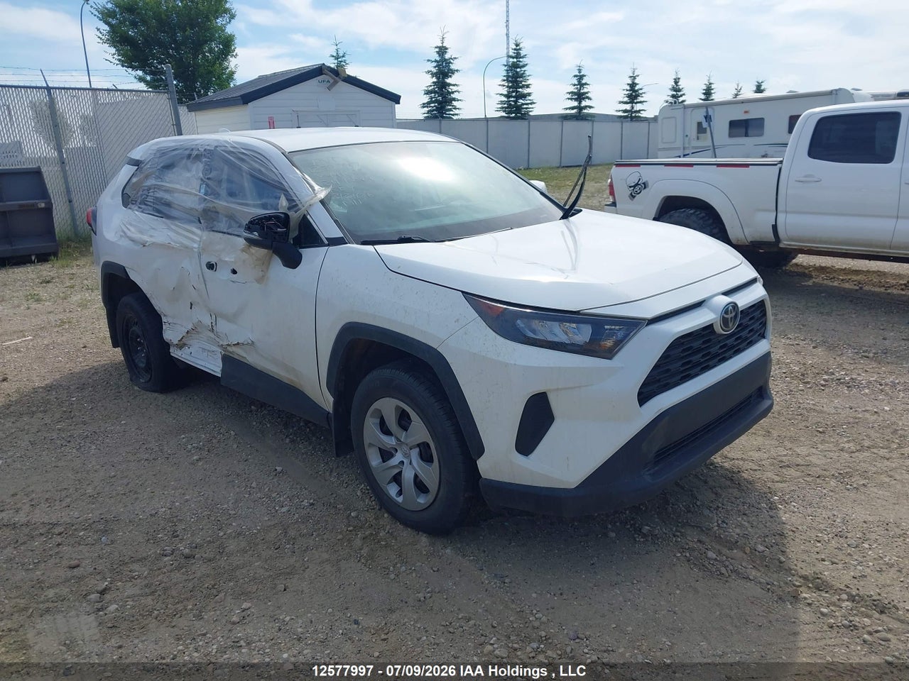 2T3B1RFV8RC441608 · 2024 TOYOTA RAV4 LE