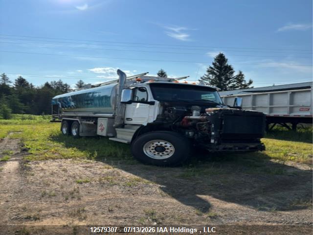 1NPCL40X6SD697915 · 2025 PETERBILT 567